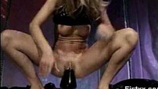 Marvelous Horny Kinky Fisting Milf Rammed - porn video
